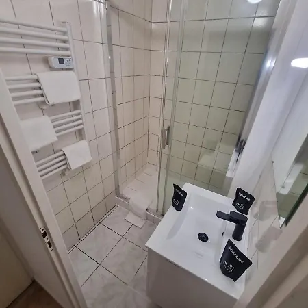 Le Buhlone Beautiful, Functional Apartman