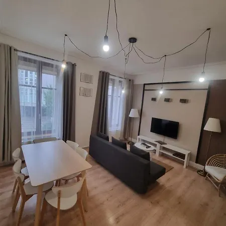 Le Buhlone Beautiful, Functional Apartman Mulhouse